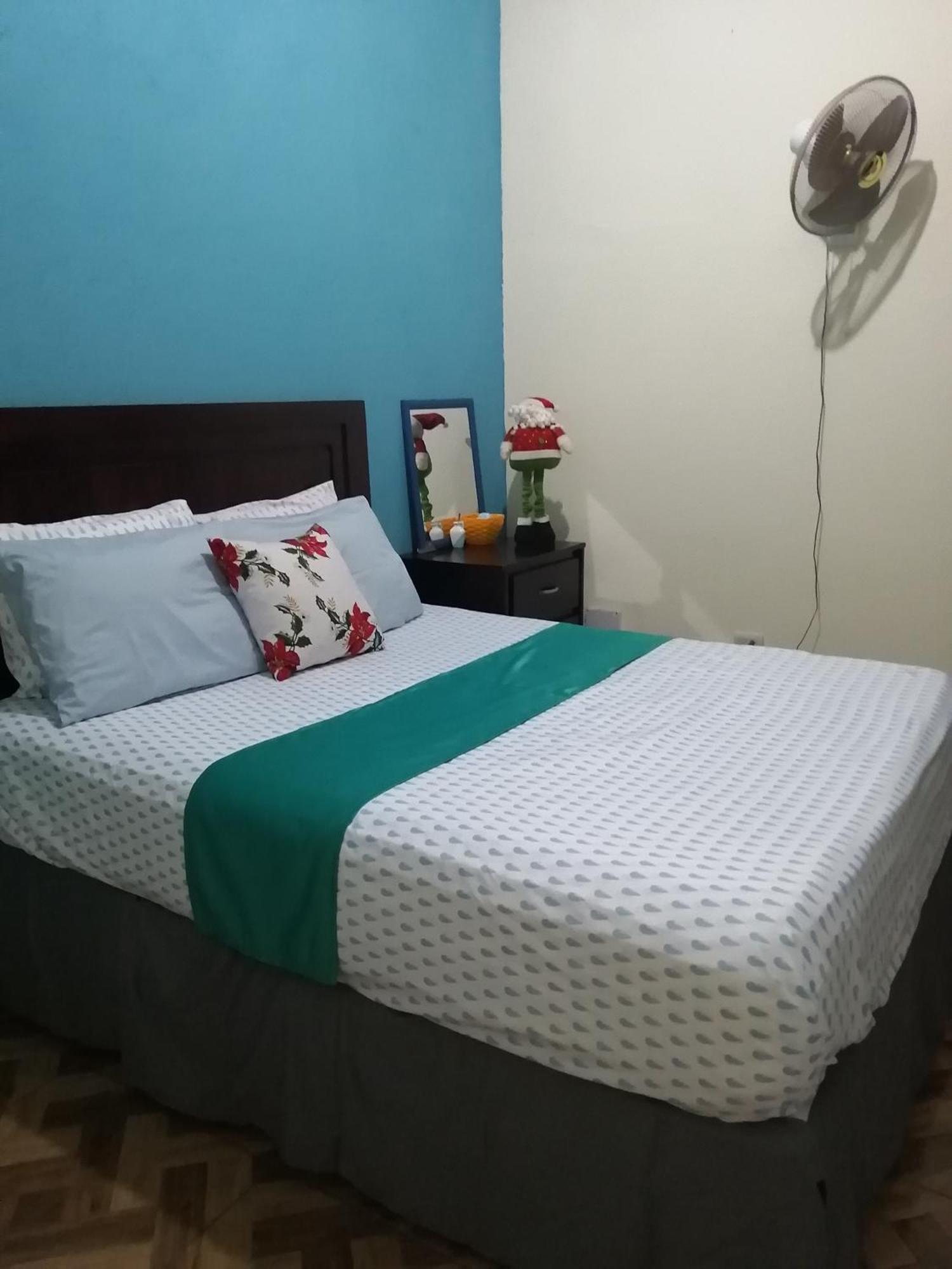 La Famosa Costillas A La Lena Jarabacoa Szoba fotó